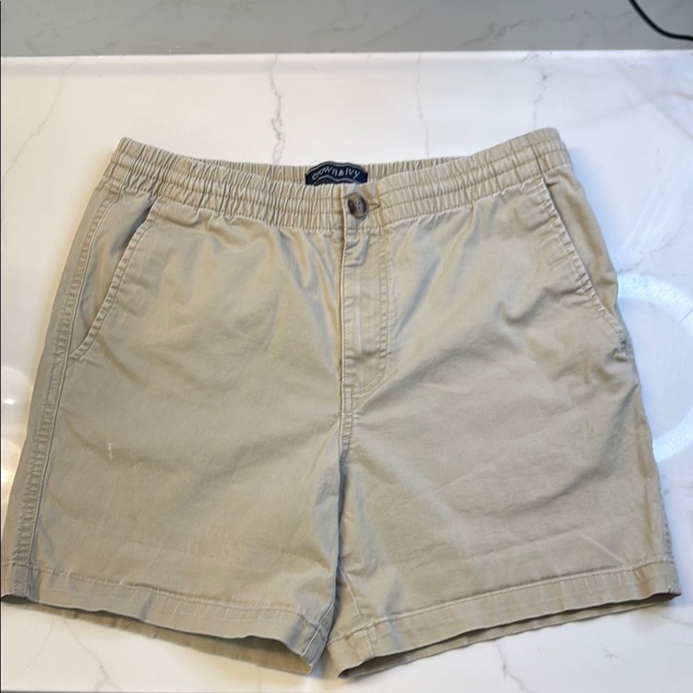 Crown & Ivy Tan Men's Flat Front Elastic Waist Shorts